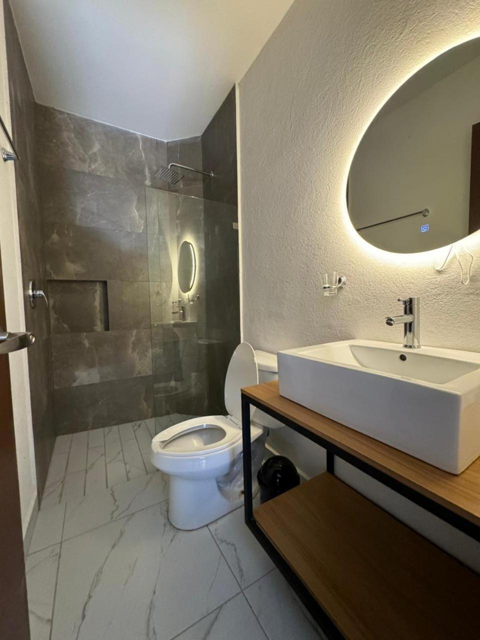 Vidrio Suites Col Americana Γκουανταλαχάρα Εξωτερικό φωτογραφία
